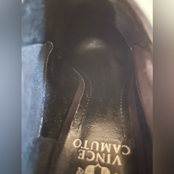 VINCE CAMUTO: Black Suede Booties (without box) - Picture 11 of 12